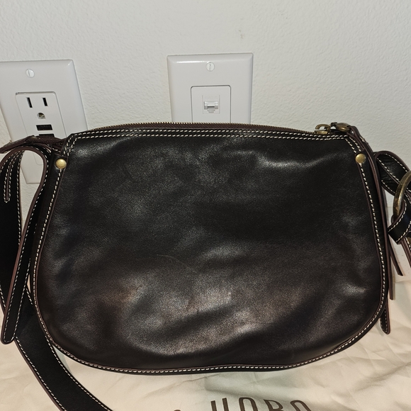 Hobo Black Leather Crossbody Bag - Picture 6 of 10